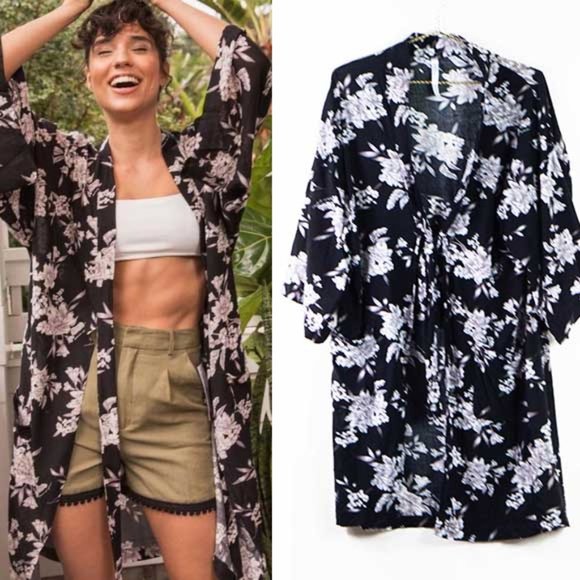 Spiritual Gangster Tops - Spiritual Gangster Maya Kimono Black Floral Kimono
